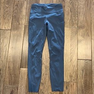 Lululemon leggings size 4